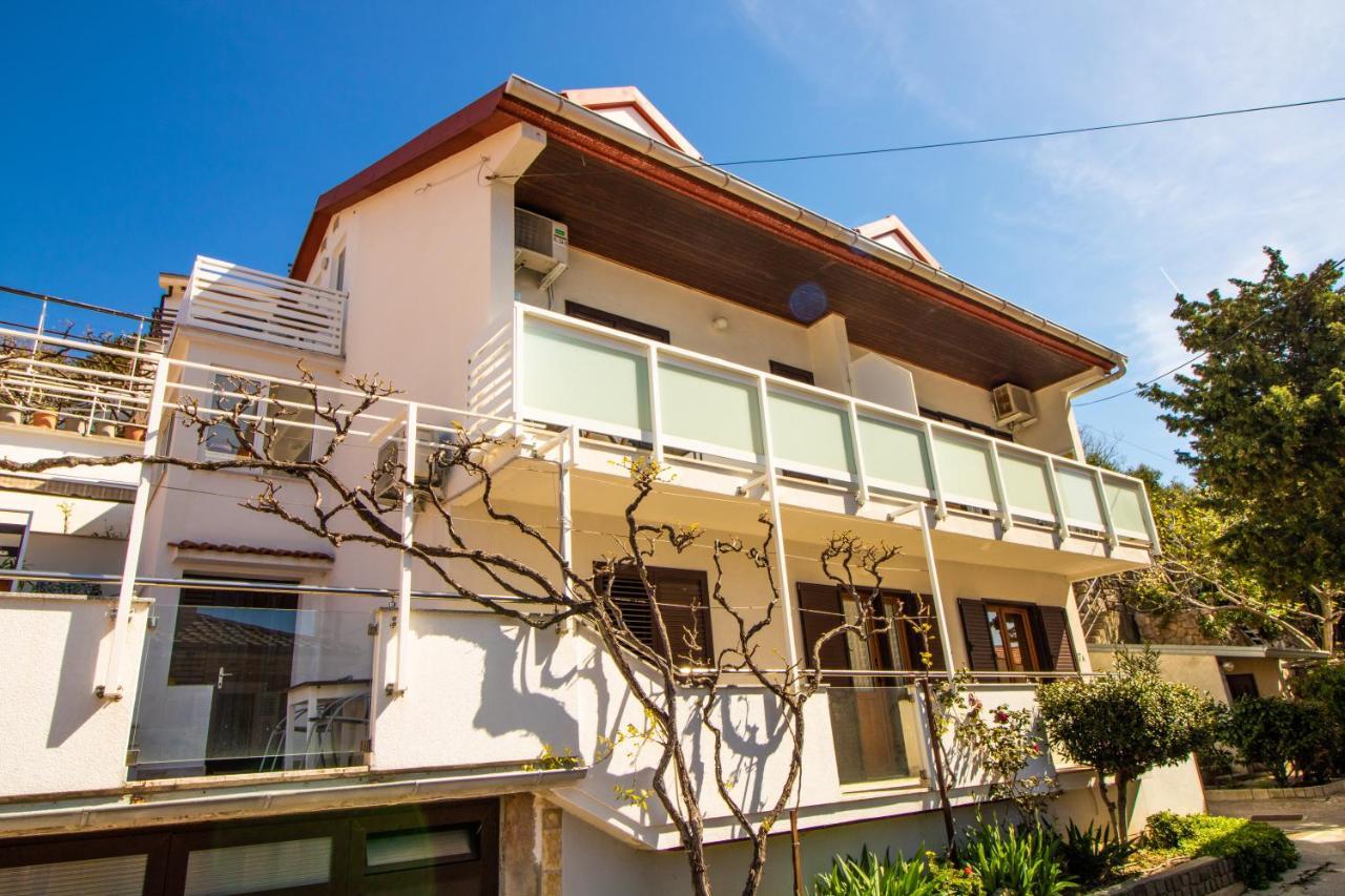 Apartment Mario With Terrace And Sea View Baška Exteriér fotografie