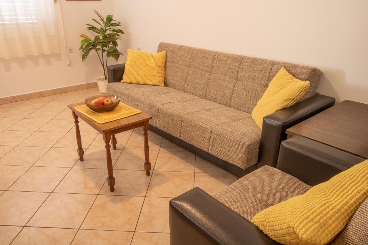 Apartment Mario With Terrace And Sea View Baška Exteriér fotografie